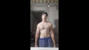 Что будет, если целый месяц подтягиваться, отжиматься и приседать каждый день?