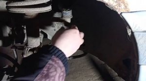 Как снять пыльник (кожух) передней стойки Ваз 2114 #RAZNOBOY #ВАЗ2114 #какснять