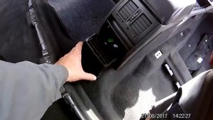 Как снять пепельницу для пассажиров Шкоды Ети