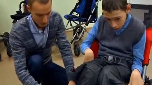 Специальная коляска для детей ДЦП Convaid Metro Special Needs Stroller