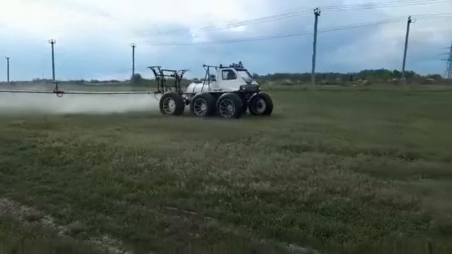 Самоходный опрыскиватель Бизон 1 смотреть онлайн