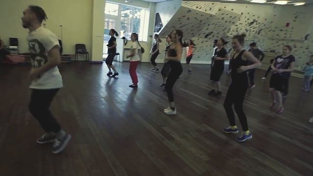 Зимний танцевальный хип-хоп лагерь "Снежный Ком" смотреть онлайн