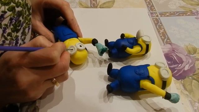 МиньоныМиньоны из мастикиКак сделать миньоновМиньоны Из Пластилина