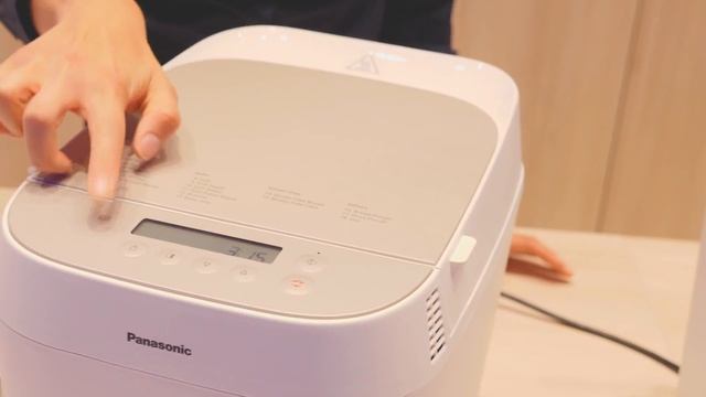 Обзор новой хлебопечки Panasonic: создана для хрустящей корочки смотреть онлайн