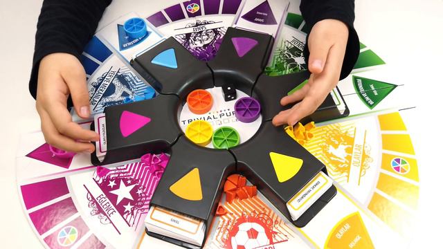 Trivial Pursuit 2000 Kutu Oyunu Nasıl Oynanır? | Hasbro Kutu Oyunu Tanıtımı смотреть онлайн