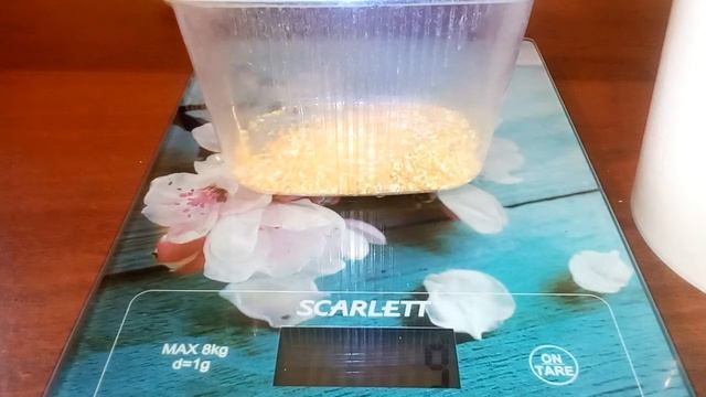 Копия видео "Чем кормить цыплят после вылупления" смотреть онлайн