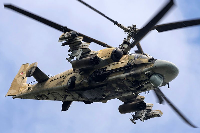 Ювелирная работа: российские вертолеты атаковали позиции ВСУ / События на ТВЦ