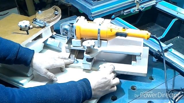 Заточной станочек для дисковых пил .
