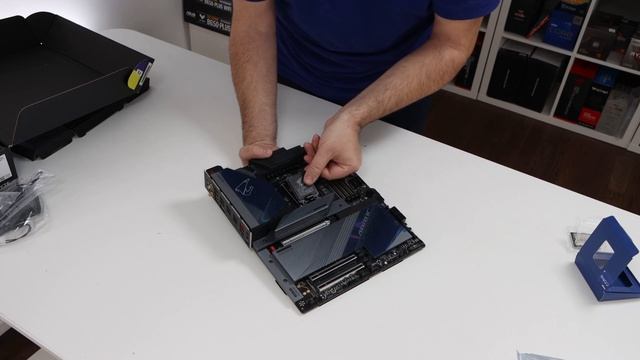 Intel Core i9 13900K & Gigabyte Z790 Aorus Master unboxing смотреть онлайн