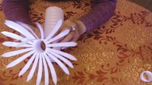 Цветы из пластиковых бутылок (Ромашки)!!!