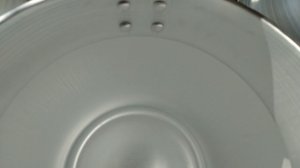 Алюминиевый бидон. Купите бидон и забудете, что такое ведро.