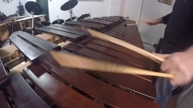 Away for solo marimba (6 mallets) by Simon Boyar смотреть онлайн