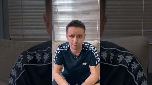 Нужно ли пристегиваться ремнями безопасности на заднем ряду? #авто #правилабезопасности #автомобиль