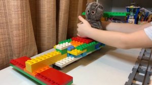 Драгстер на рельсах из LEGO DUPLO для basik