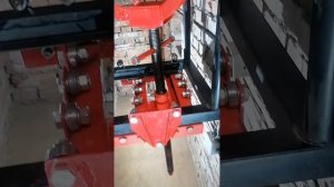 Подъёмник в смотровую яму.