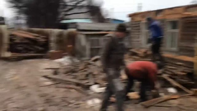 Краснослободск, ломаем старый дом.