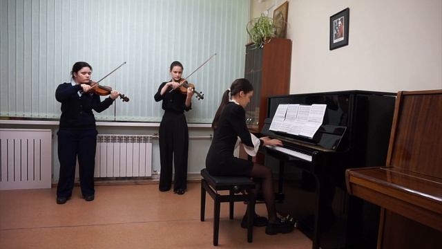 Д. Шостакович Прелюдия для двух скрипок и фортепиано смотреть онлайн