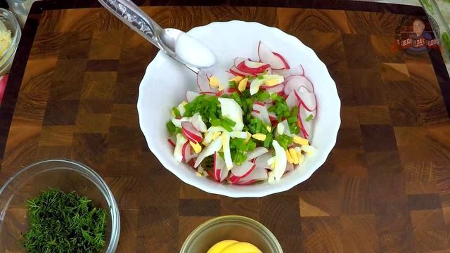 САЛАТЫ СЕЗОННЫЕ ЗА 5 МИНУТ | Два Разных Рецепта их одних Ингредиентов смотреть онлайн