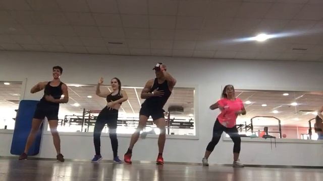 Pedro Capó - Farruko - Calma - Vamos pa la playa - Bachata - Hilmer Flores - Latinsuing смотреть онлайн