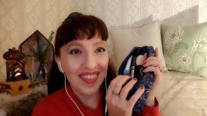 АСМР что в моей косметичке. Дорожный вариант. Близкий шепот