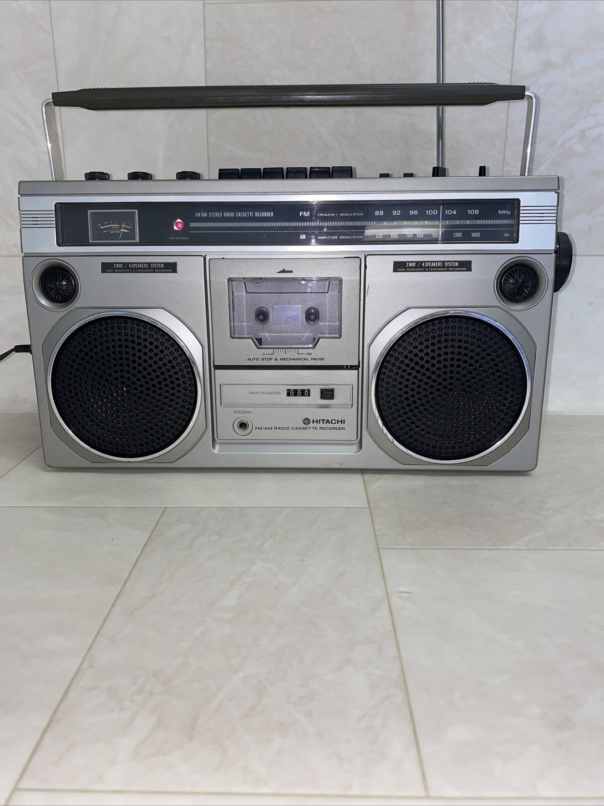 Original Hitachi TRK-7400H Stereo Cassette Recorder Boombox-МАЙ 1981 год.