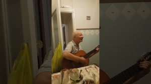 Плыл по океану рыжий остров