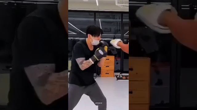 💗Тэхён🌹"Happy birthday, bro! смотреть онлайн