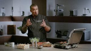 Рецепты грибного супа из лисичек, теплого салата и фаршированных цукини от Григория Мосина