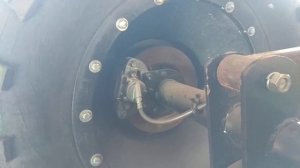 Квадроцикл с двигателем toyota на колесах низкого давления. Первый обзор.