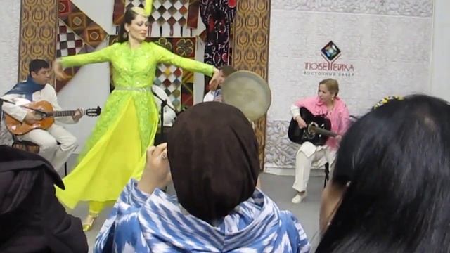 Культура Востока в Москве.Концертная программа на TUBETEIKAFEST. Музыка и танцы народов Средней Ази