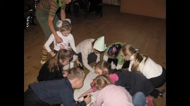 Djinnie Pie з мрійниками з інтернату №4 смотреть онлайн