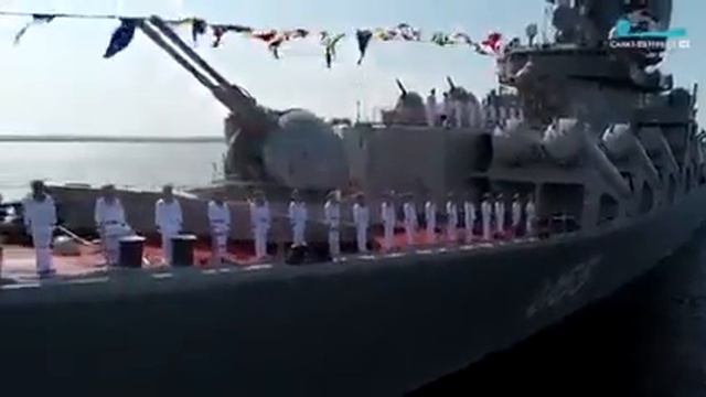 Крейсер Маршал Устинов, Фрегат Адмирал Горшков, Подводная лодка Смоленск военные корабли в акватори смотреть онлайн