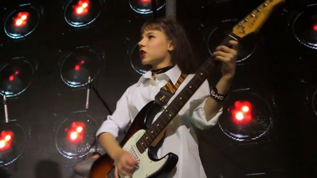 Алюминиевые Огурцы - Екатерина Гаврилюк и группа "БАНДА"