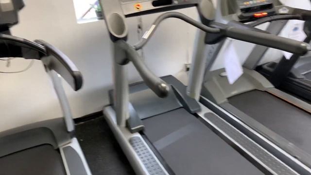 Life Fitness Engage vs CLST Treadmill смотреть онлайн
