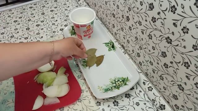 ЩУКА НЕЖНАЯ И СОЧНАЯ ! //ОСТОРОЖНО ! лавровый лист с СЮРПРИЗОМ!.// смотреть онлайн