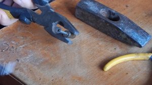 извлекаю капсюля из латунных гильз