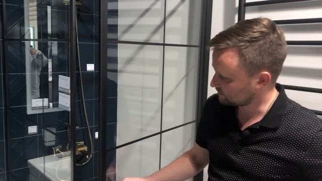 Обзор уголка Radaway Nes Black KDJ I Factory в сети салонов Modus Ceramica смотреть онлайн