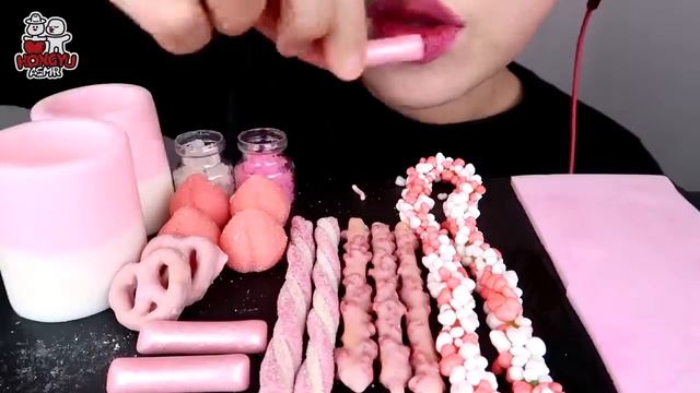 АСМР РОЗОВЫЕ ДЕСЕРТЫ СЪЕДОБНЫЕЫСТРЕЛЫ ЖЕЛЕ, ЛИСТОВОЕ ЖЕЛЕМУКБАНГ смотреть онлайн