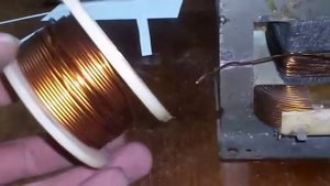 Зарядное устройство из трансформатора СВЧ.  The charger transformer of a microwave.
