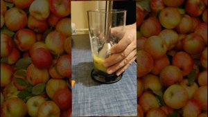 яблочное пюре с помощью Polaris PHB 1590AL CUBE