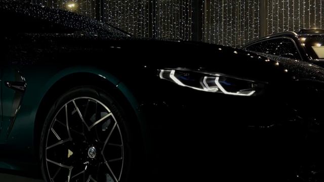 Эксклюзивный BMW M8 в индивидуальном цвете