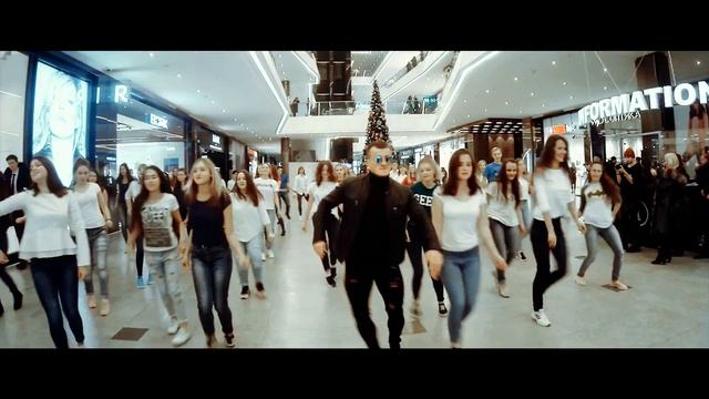 Флешмоб в ТРЦ "Галерея Минск"