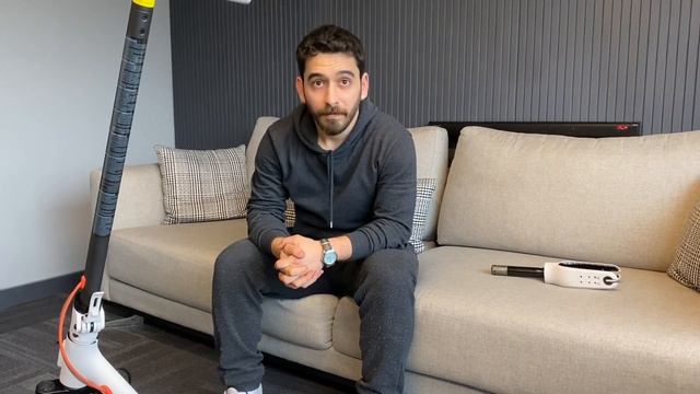 Xiaomi Scooter 3 Amortisör ve Dolgu Tekerlek Değişimi смотреть онлайн