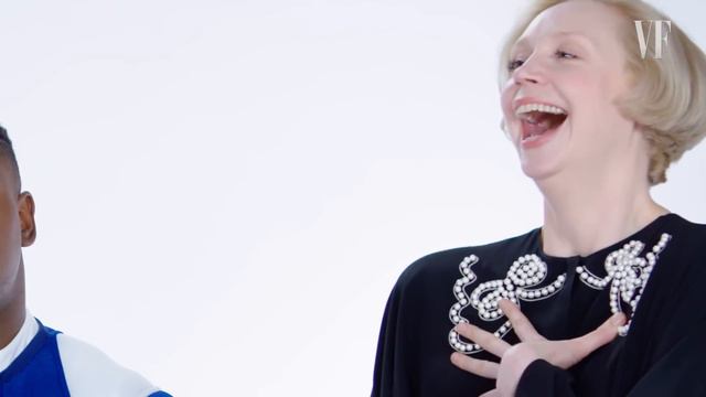 The Last Jedi Cast Touches Bearded Dragons & Other Weird Stuff | Fear Box | Vanity Fair смотреть онлайн