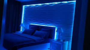 Кровать с подсветкой и гипсовые 3 D панели