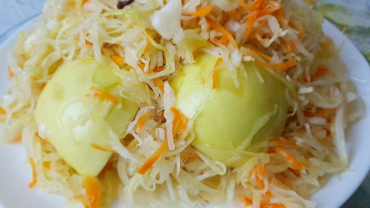Квашеная капуста с яблоками, цыганка готовит. Квашеные яблоки. Капуста на зиму. Gipsy cuisine.