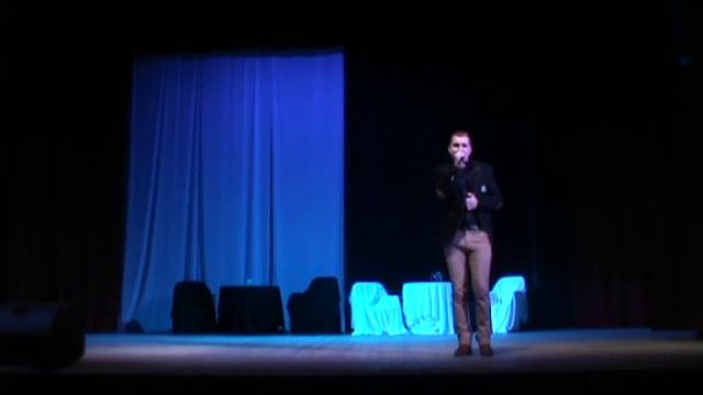 Максим Вдовин.На сцене ДК. смотреть онлайн