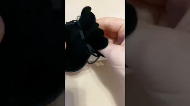 Чехол для наушников/сумочка их хрусталя? смотреть онлайн