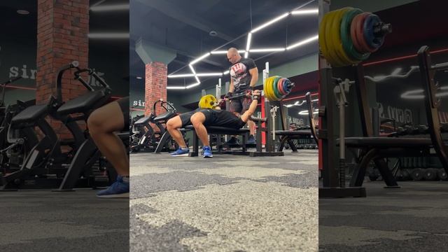 Жим штанги лёжа смотреть онлайн