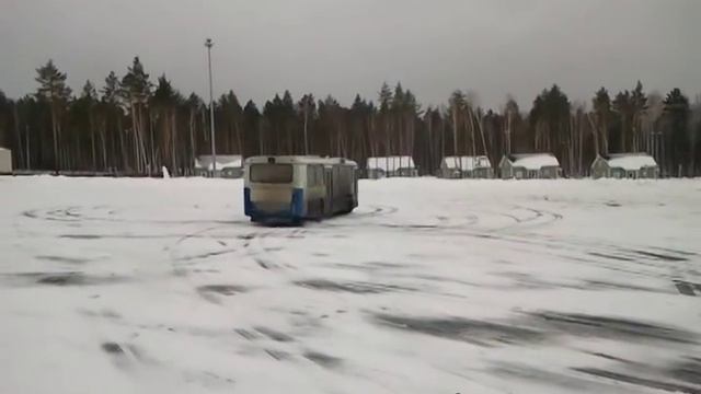 Автобус дрифт, Тюмень, Россия (Bus drift, Tyumen, Russia) - part 5\5 смотреть онлайн